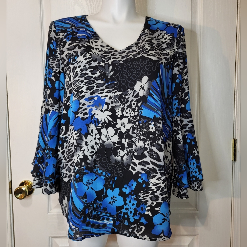K.Jordan Blue Floral V Neck Blouse Size Xl